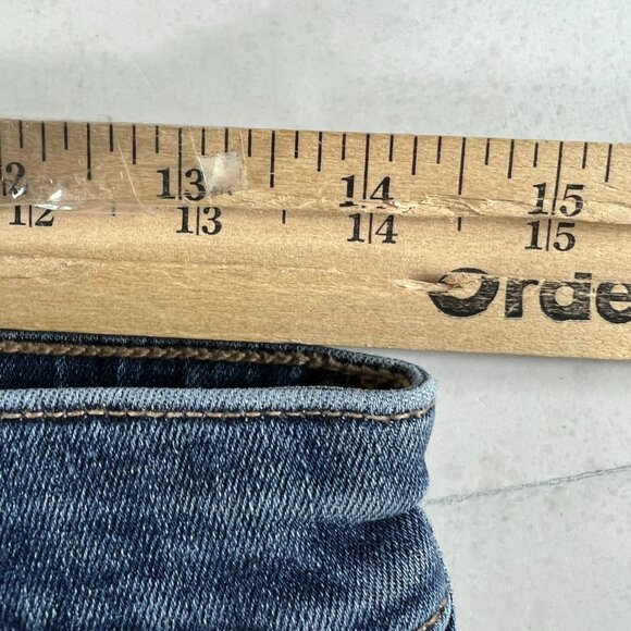 American Eagle Shorts Women's 28* Hi Rise Shortie Blue Cuffed Denim Jorts Tag 4 - Picture 16 of 16